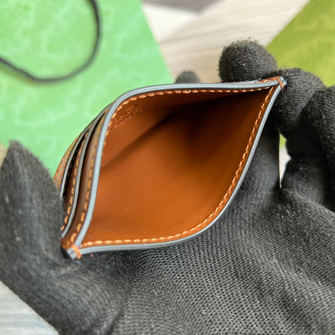 GG Portacarte GG Matelassé Brown For Women‎ 3.9 in/ 10 cm‎ 723790 UM8IG 2546