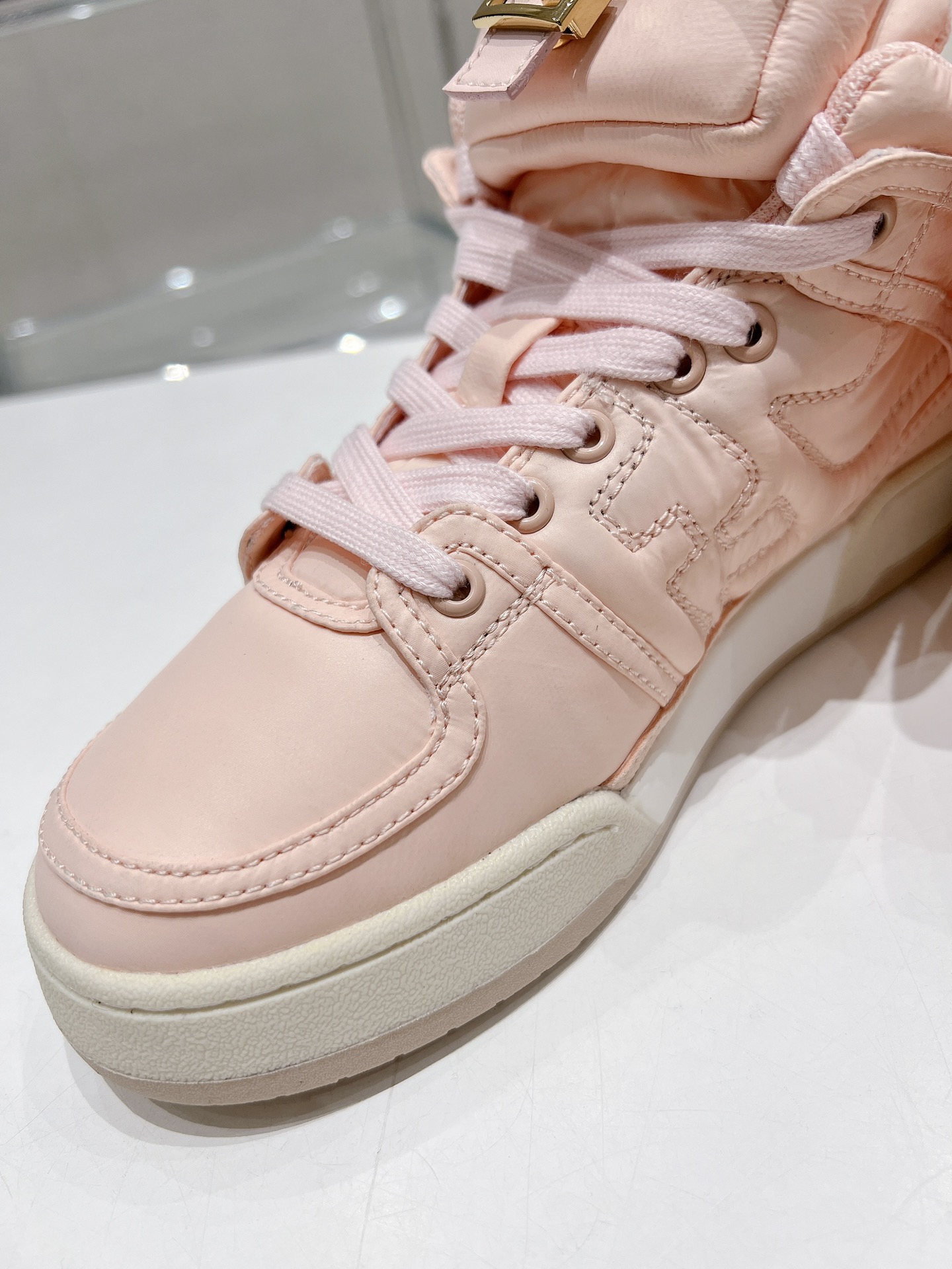 FD F**di Match Lace-Up High-Top Sneakers Pink For Women 8E8380ALIRF1JG9