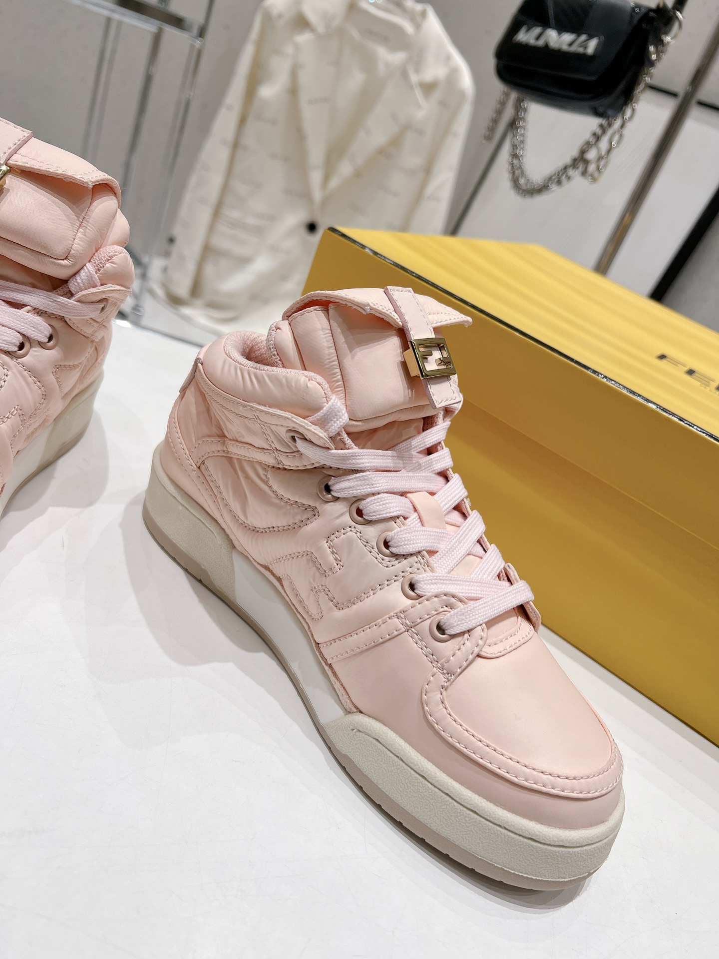 FD F**di Match Lace-Up High-Top Sneakers Pink For Women 8E8380ALIRF1JG9