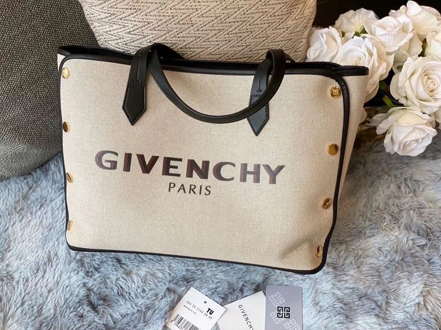 Givenchy Bond Medium Bag Multicolor/Beige For Women‎ 16.5in/42cm