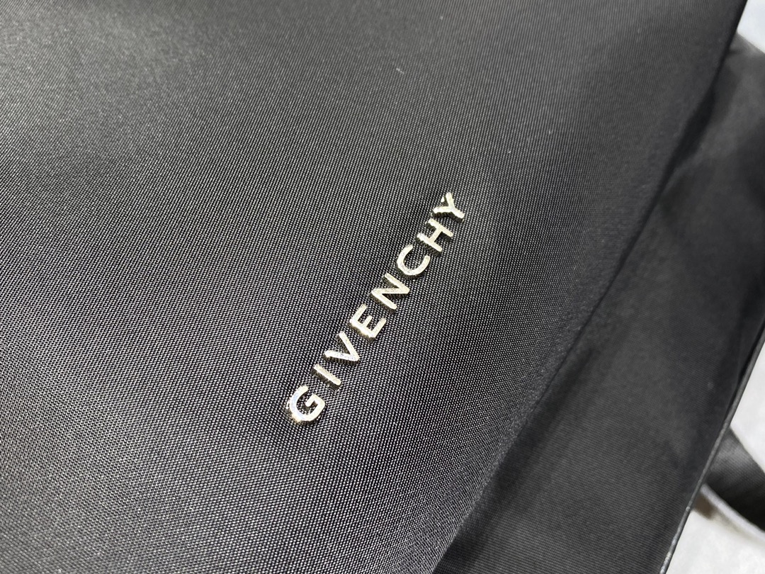 Givenchy Essentiel U Backpack Black For Women‎ 16.9in/43cm