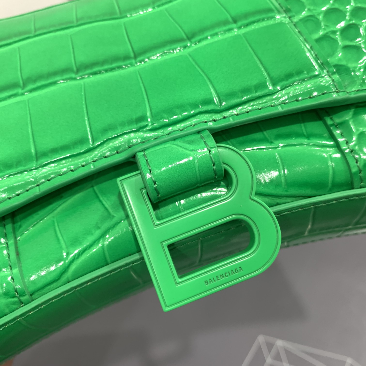 Ba1en*iaga Hourglass Wallet Silver/Grey/Gold/Green/Black For Women‎ 7.6in/19cm 6560502UDF71000