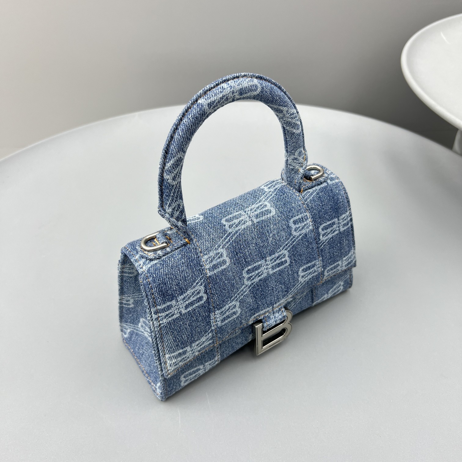 Ba1en*iaga Hourglass XS Handbag Pink/Blue For Women‎ 7.4in/18.8cm