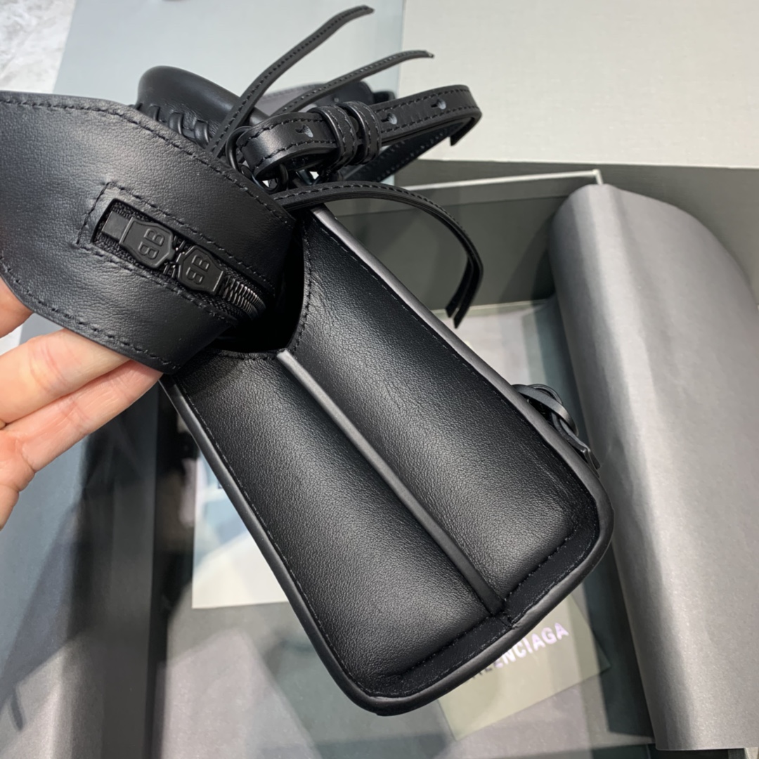 Ba1en*iaga Neo Classic Mini Handbag Black/White For Women‎ 8.6in/21.8cm