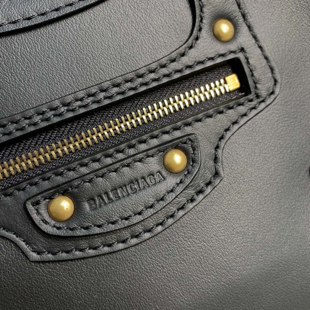 Ba1en*iaga Neo Classic Mini Handbag Black/White For Women‎ 8.6in/21.8cm