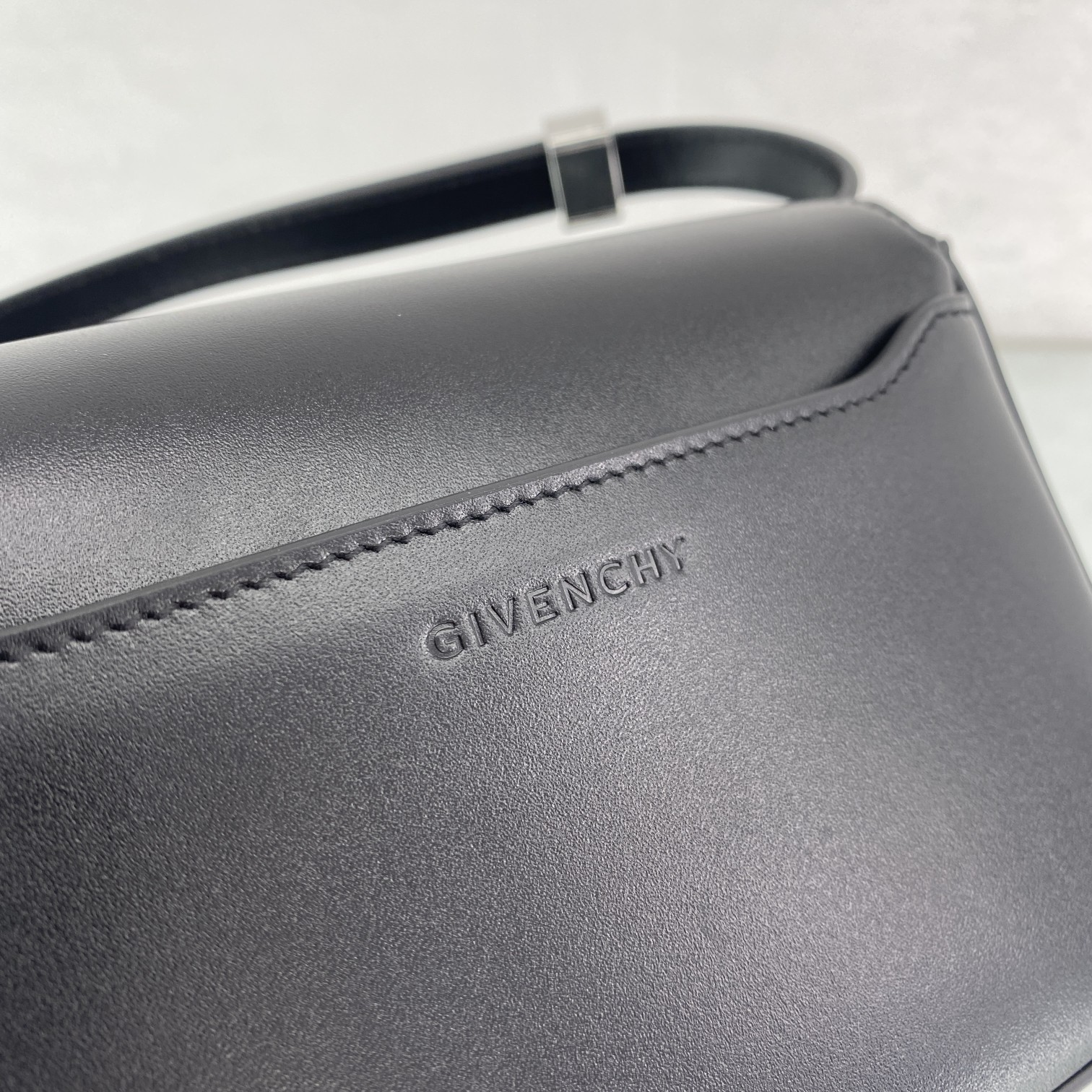 Givenchy Small 4G Bag Black/White/Pink For Women‎ 6.5in/16.5cm