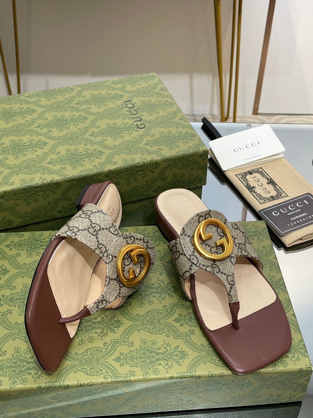 Gvc*1 Blondie Thong Sandal In Monogram Brown For Women ‎‎