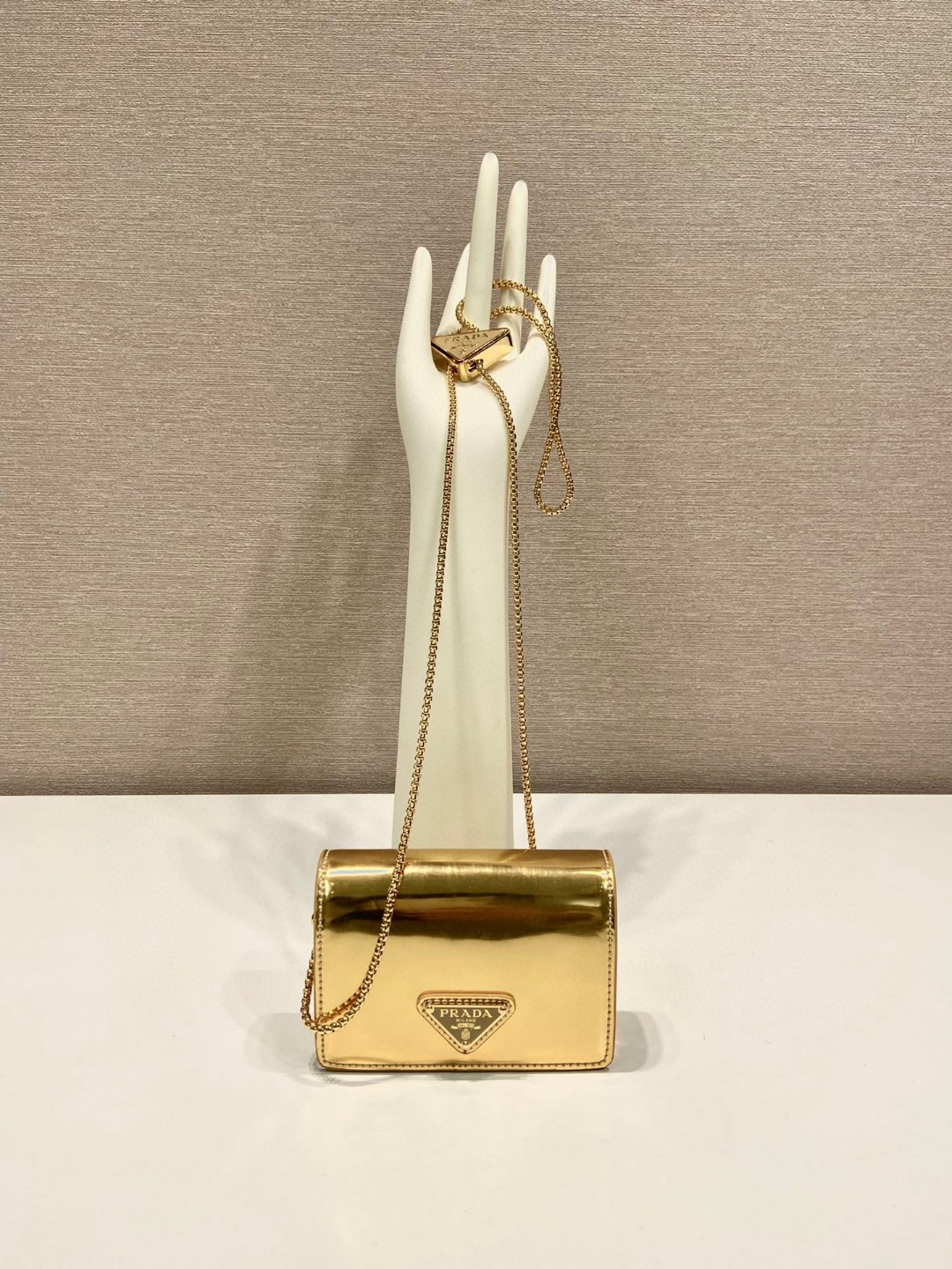 Pra*a Brushed Card Holder With Shoulder Strap Gold Tone/ Black For Women 4.5 in / 11.5 cm 1MR028_2CLE_F0522