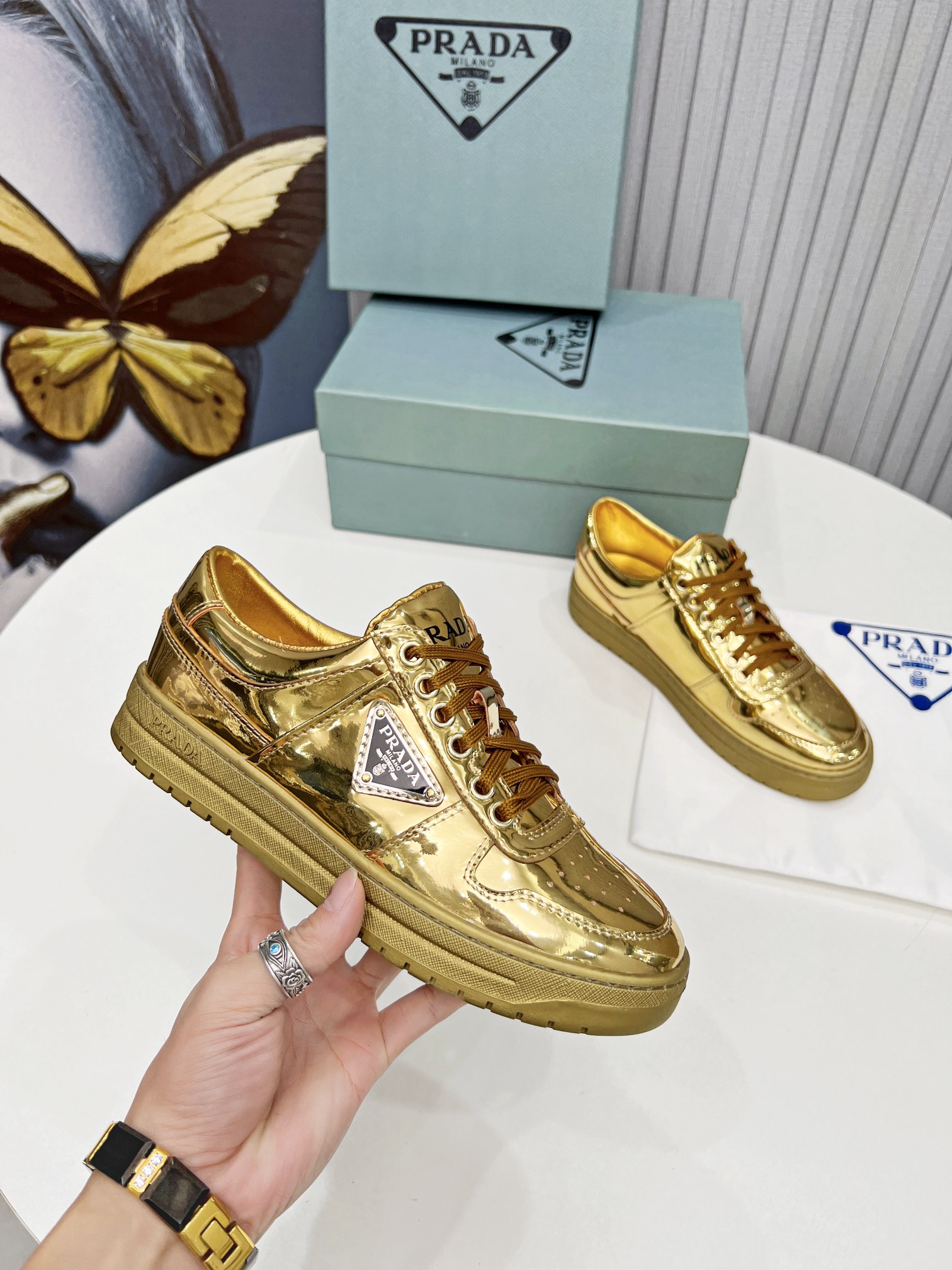 Pra*a Downtown Metallic Sneakers Gold Tone For Women 1.2 in/ 3 cm 1E792M_3AU1_F0522_F_030
