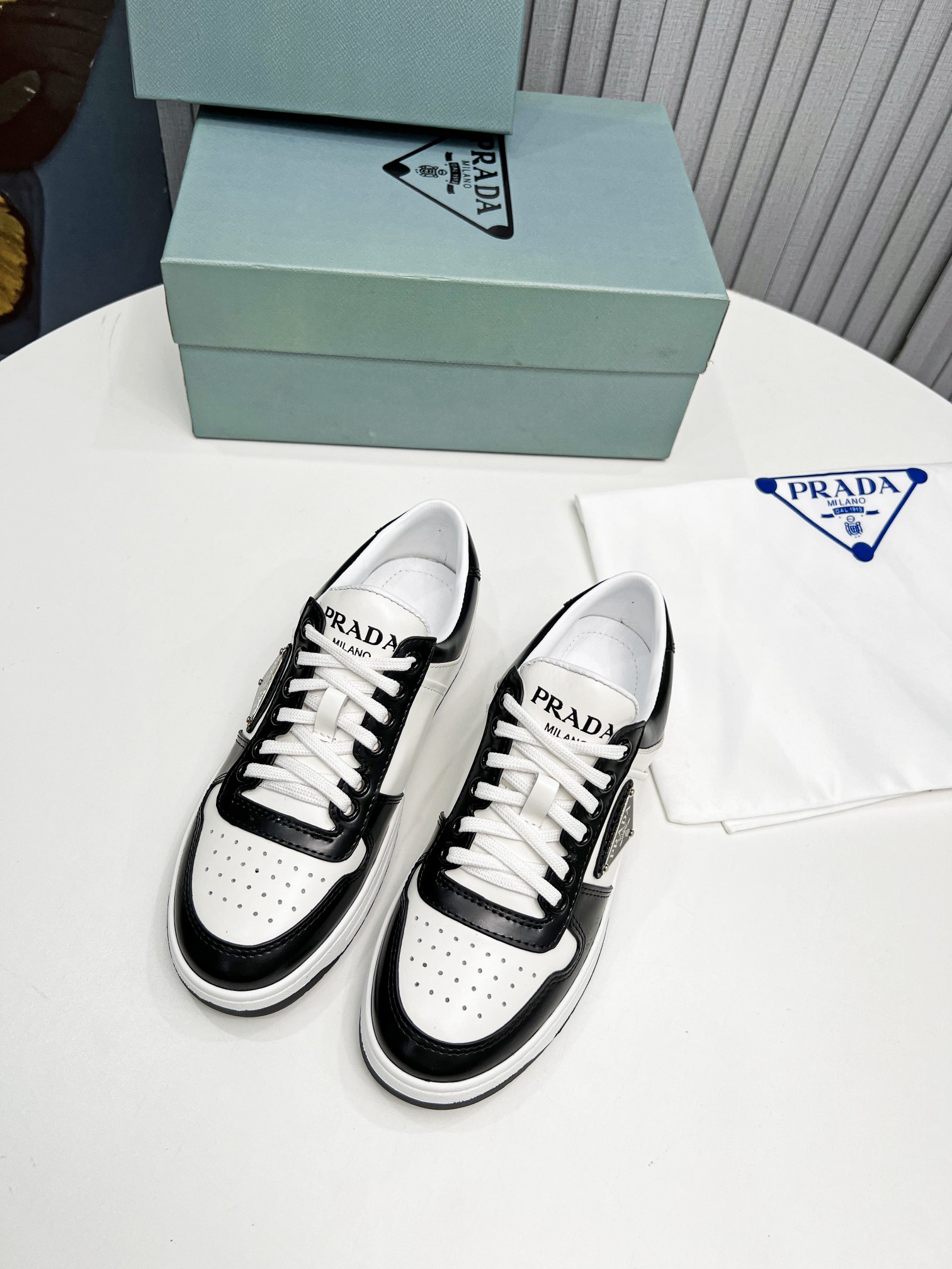 Pra*a Downtown Sneakers Black For Women 1.2 in/ 3 cm 1E792M_3LKG_F0964_F_030