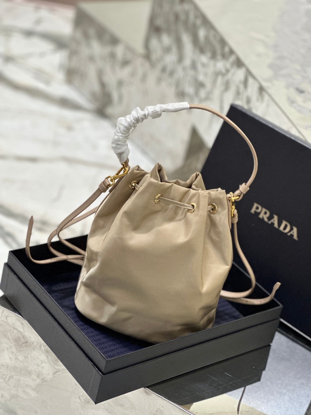 Pra*a Duet Bucket Shoulder Bag Light Pink/Beige For Women 8.6 in / 22.5 cm 1BH038_RV44_F0E18_V_OOO