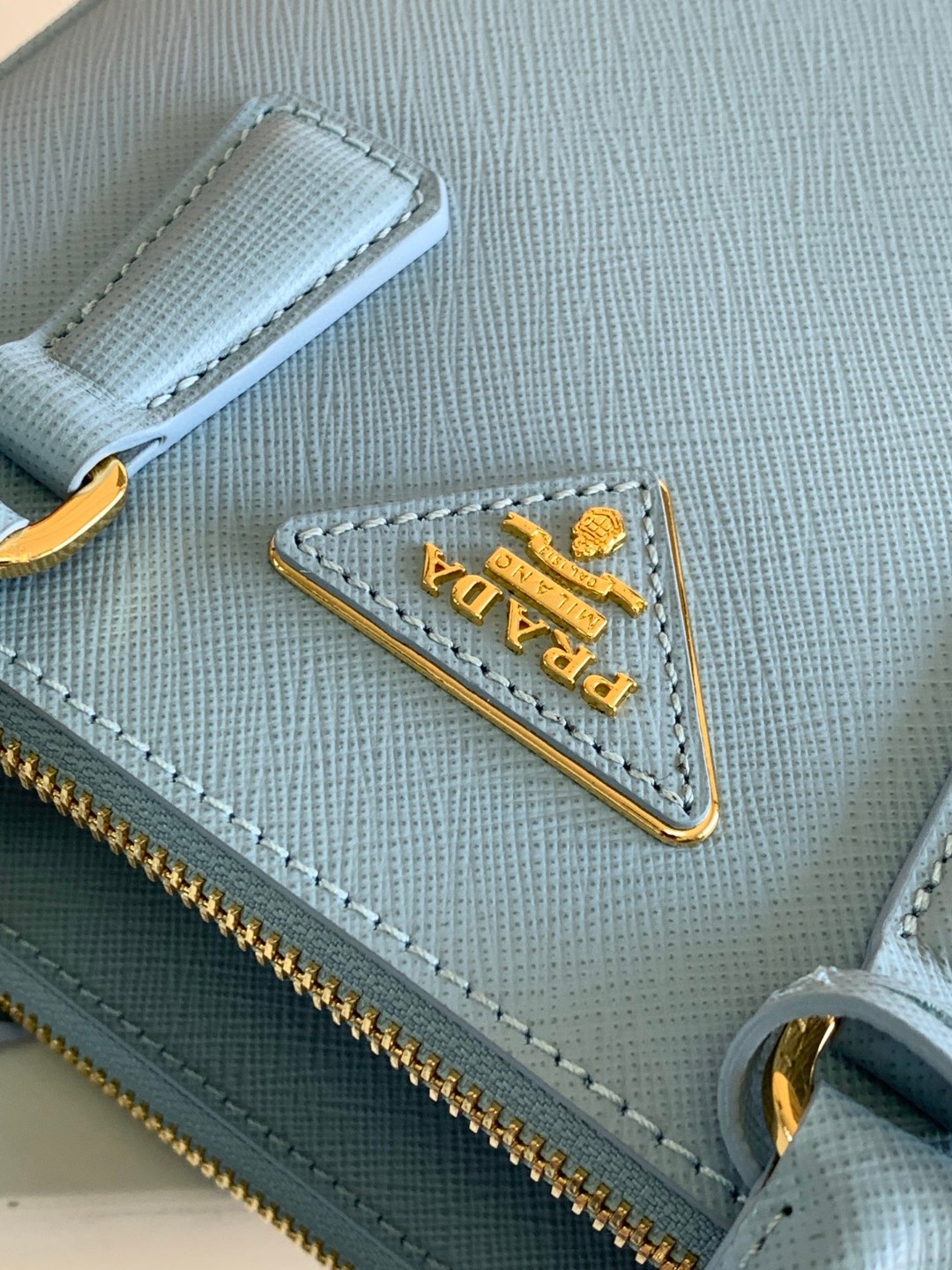 Pra*a Galleria Saffiano Mini Bag White/Beige/Blue/Dark Blue For Women 7.8 in / 20 cm 1BA906_NZV_F0009_V_EOM