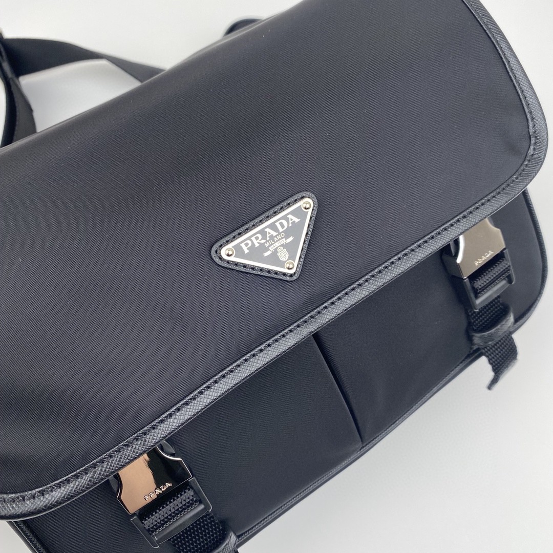 Pra*a Small Saffiano Shoulder Bag Black For Women 10.2 in / 26 cm