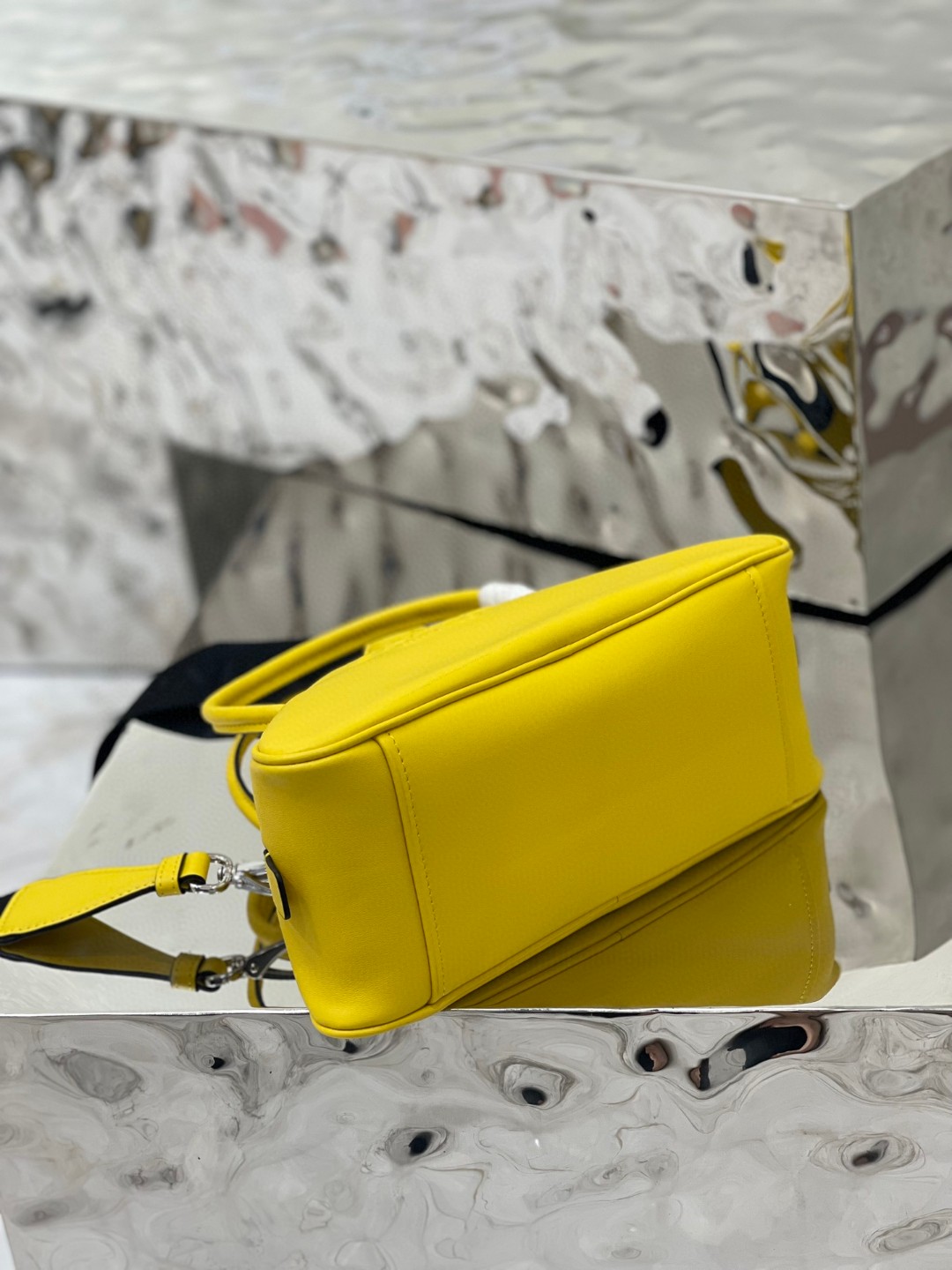 Pra*a Triangle Bag Yellow/Green For Women 9.8 in / 25 cm 1BB082_2BYA_F0377_V_NEO