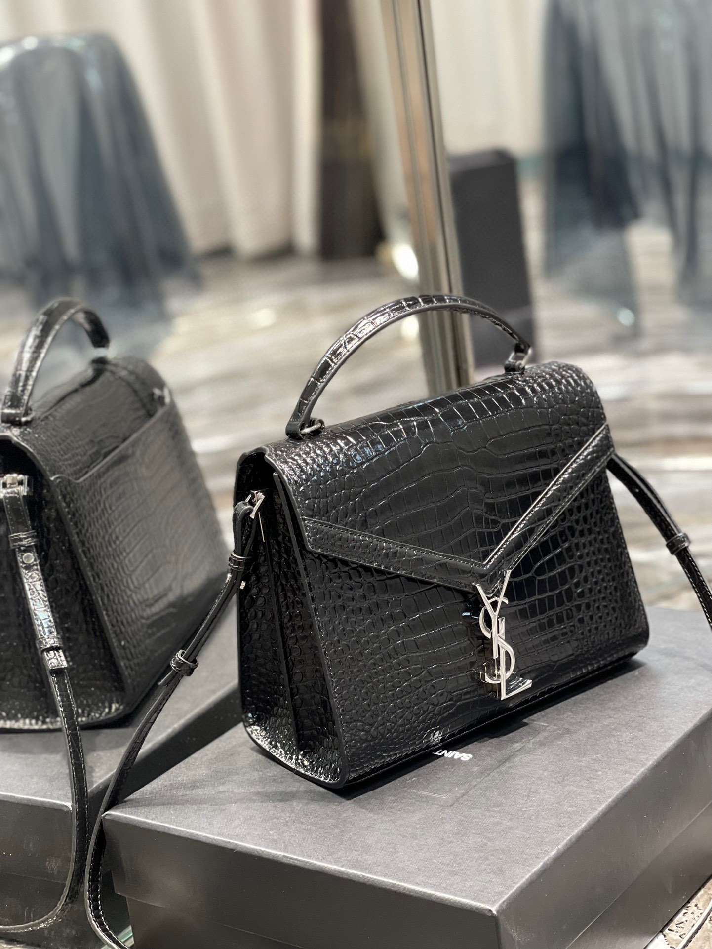 Sa1nt Lau*nt Cassandra Medium Top Handle Bag Black/Burgundy/Green/Grey/Light Yellow For Women‎ 9.6in/24.5cm 6239310SX0W2045