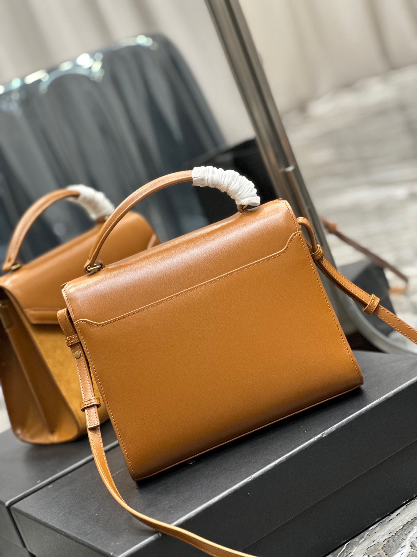 Sa1nt Lau*nt Cassandra Medium Top Handle Bag Black/White/Burgundy/Grey/Brown For Women 9.6in/24.5cm