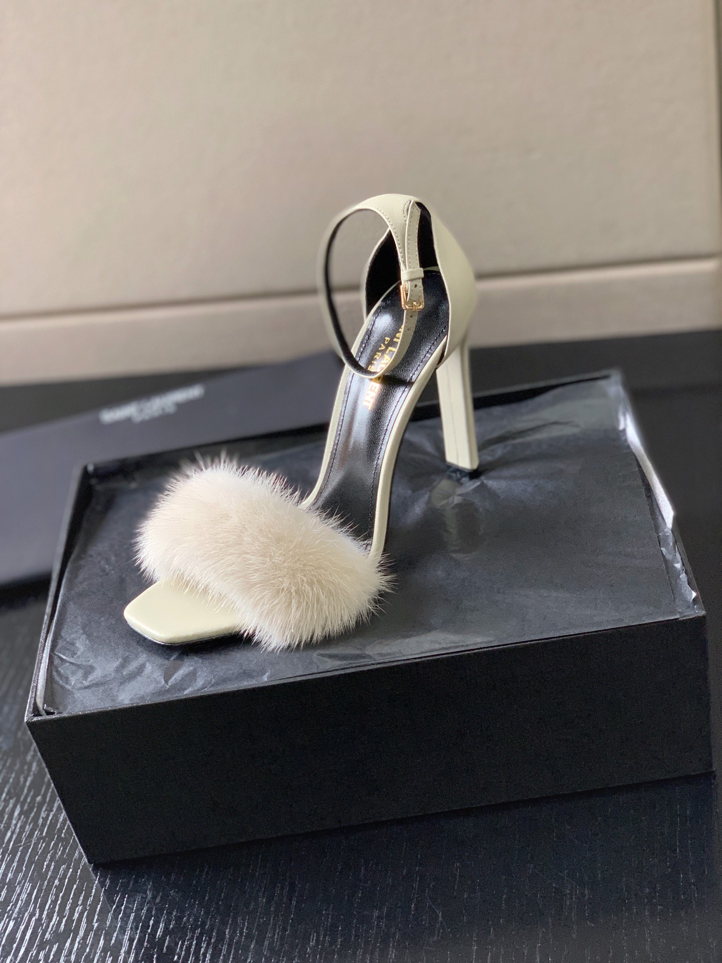 Sa1nt Lau*nt Bea Ankle Strap Sandals White For Women