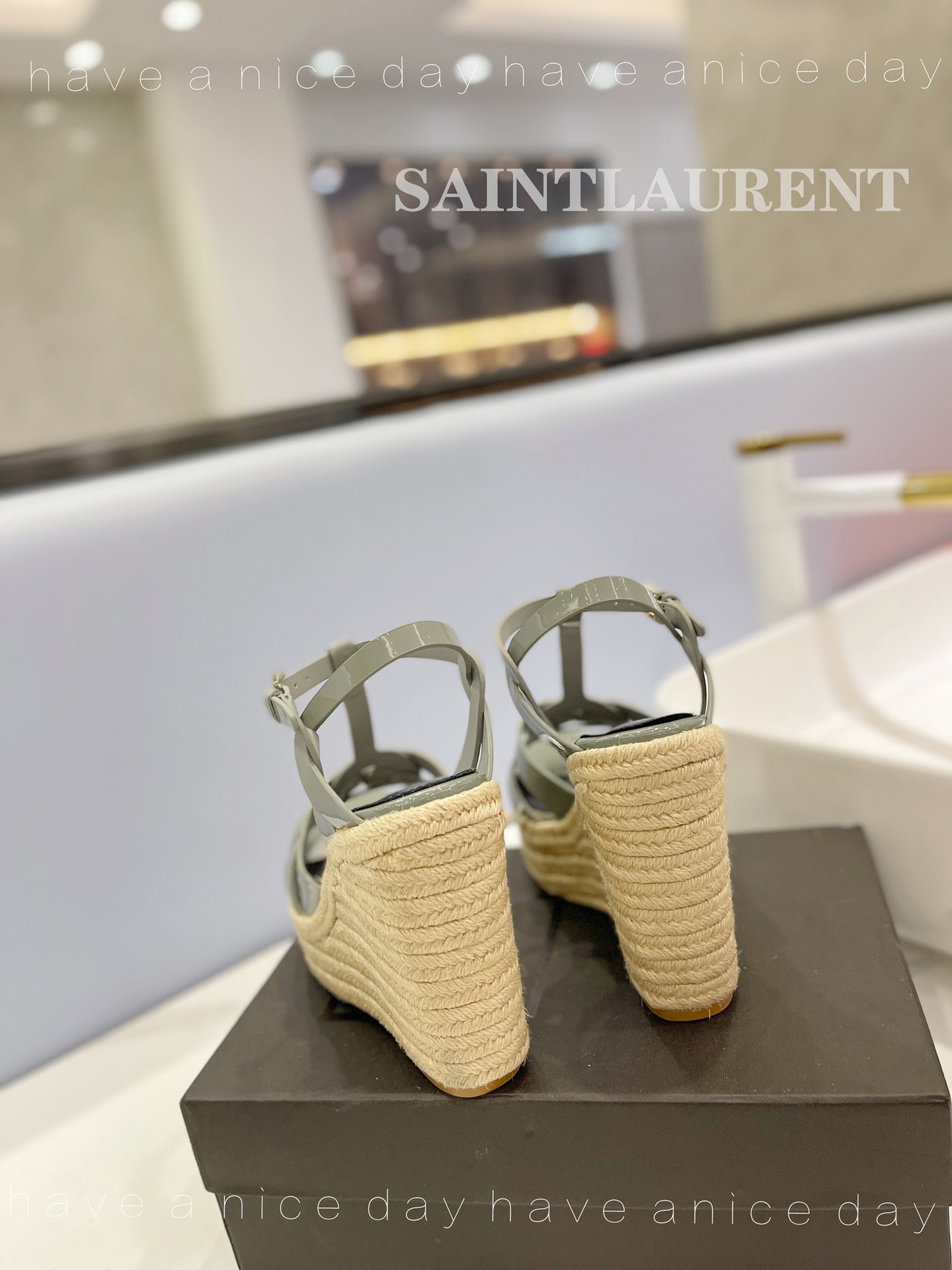 Sa1nt Lau*nt Tribute Espadrilles In Patent Green Khaki For Women