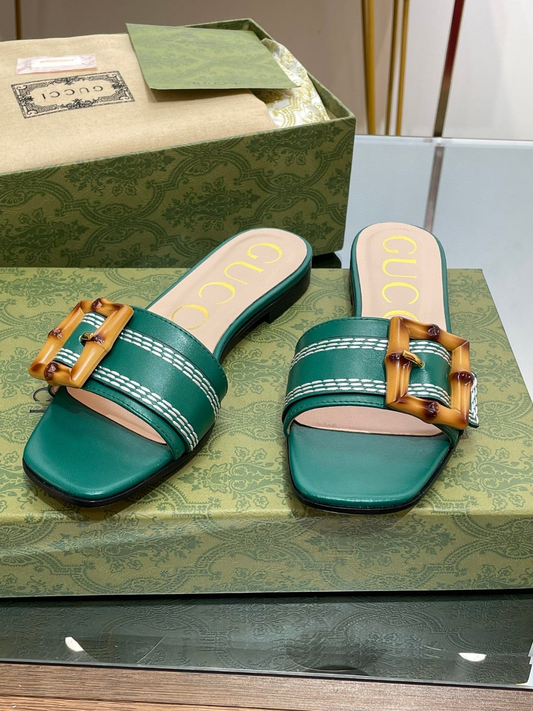 Gvc*1 Slide Sandal With Bamboo Buckle Green For Women 724837 C9D00 3120
