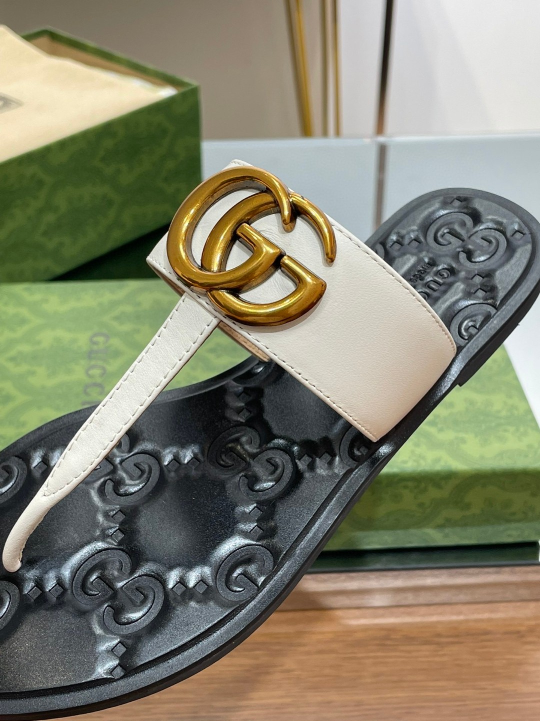 Gvc*1 Thong Sandal With Double G White For Women ‎