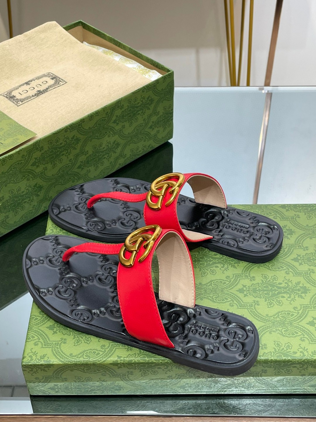 Gvc*1 Thong Sandal With Double G Red For Women ‎