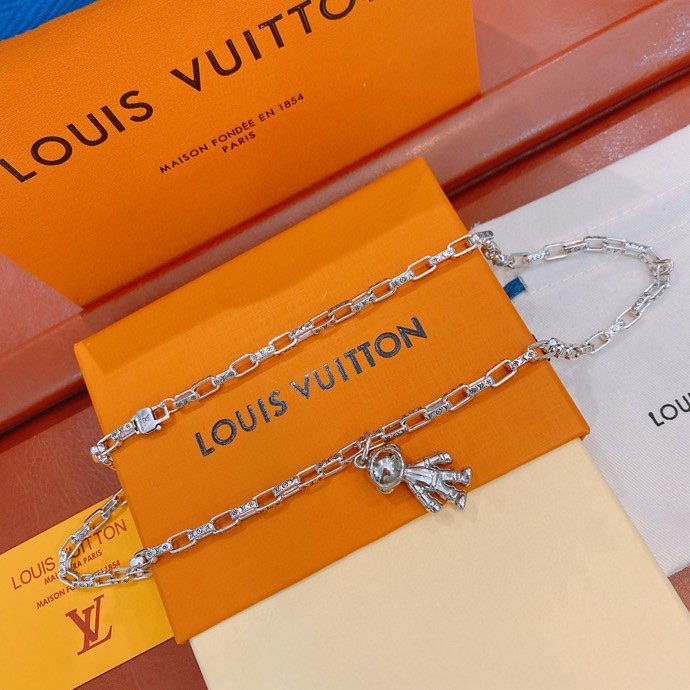 L0vis Vvtt0n Asronaut Necklace Silver For Women