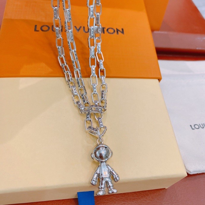 L0vis Vvtt0n Asronaut Necklace Silver For Women