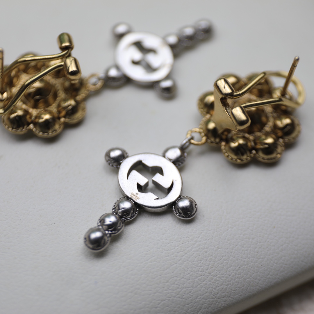 Gvc*1 Blue And Red Stone Earrings Gold Tone For Women