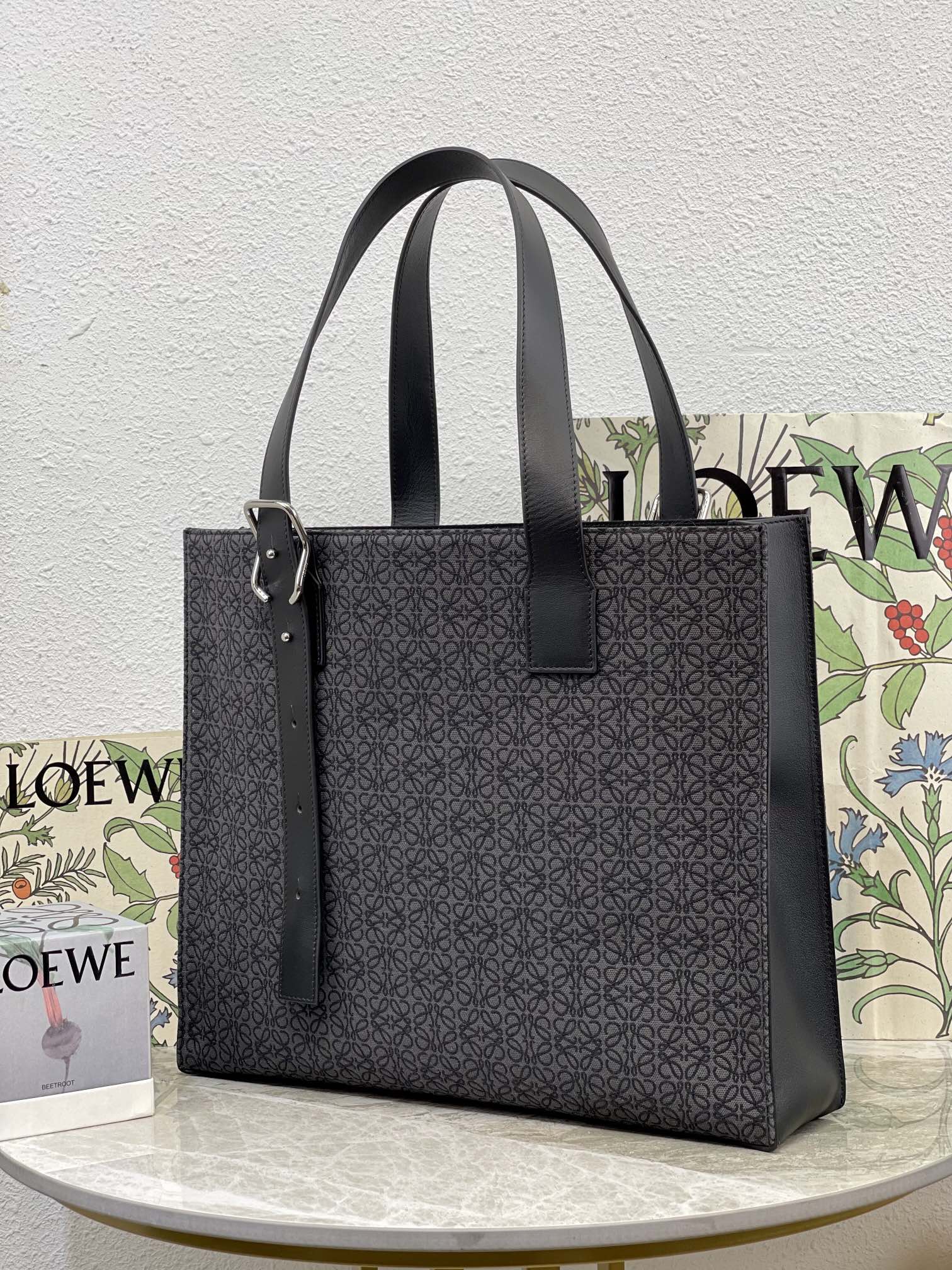 L0ew* Buckle Horizontal Tote In Anagram Jacquard Black For Women 14.4in / 36.5cm B692K96X02