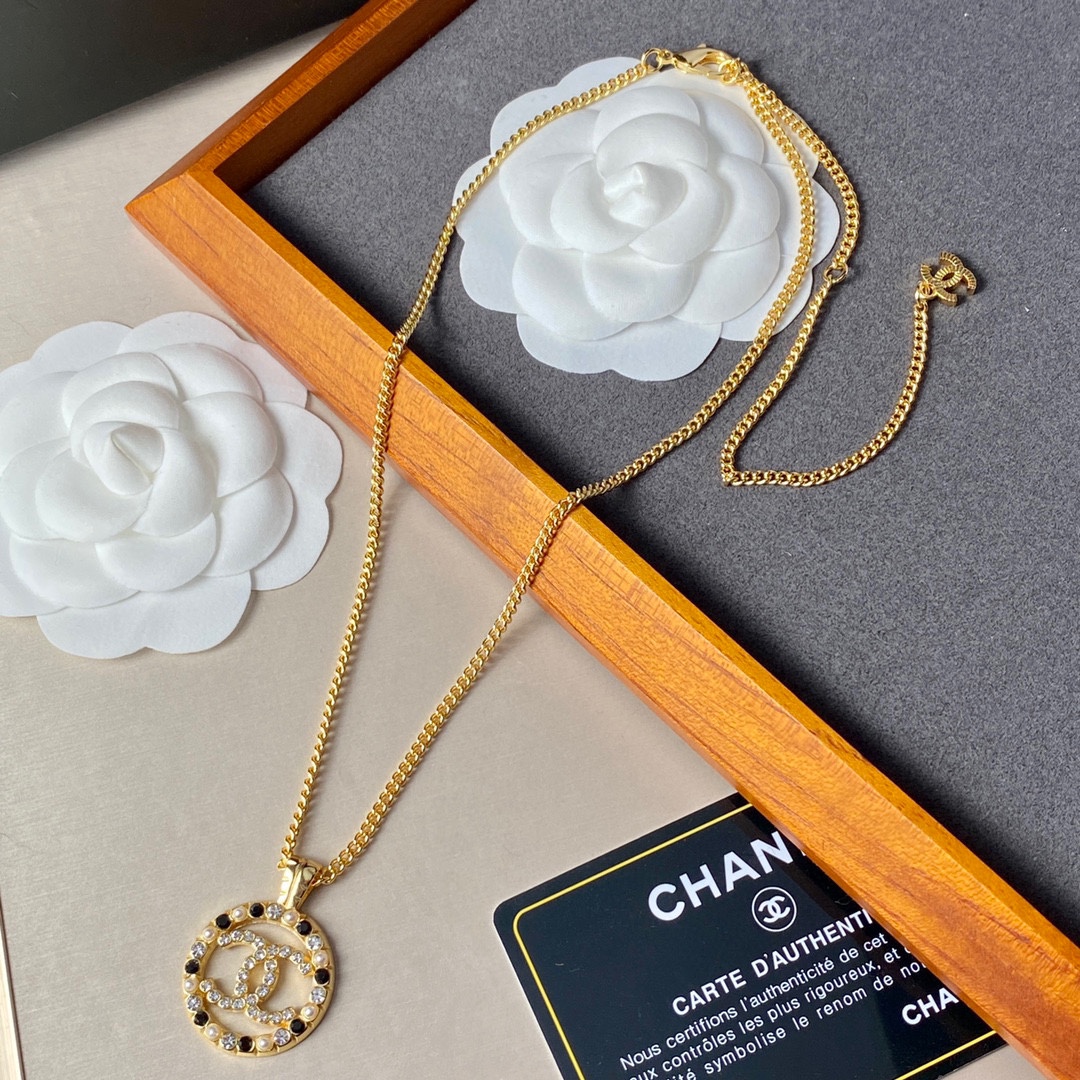 Ch**el CC Necklace Gold For Women