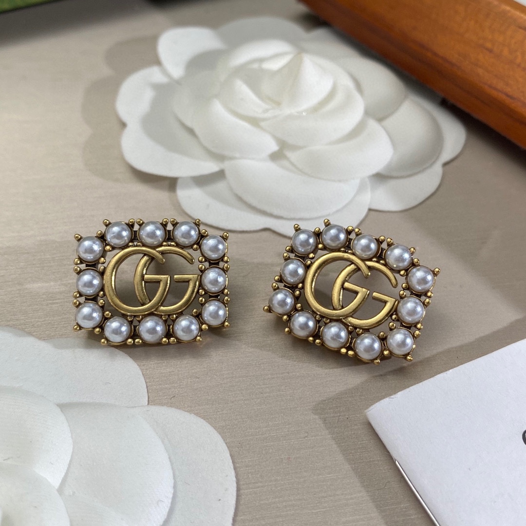 Gvc*1 Double G Earrings White For Women