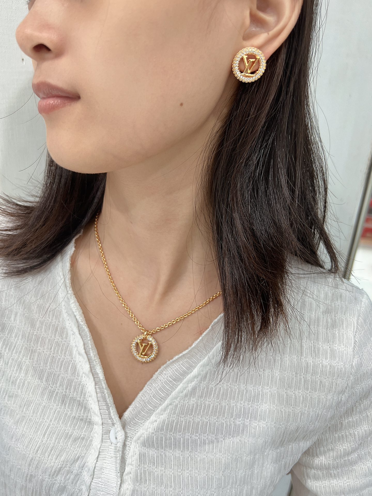 L0vis Vvtt0n L0vise By Night Necklace Gold For Women