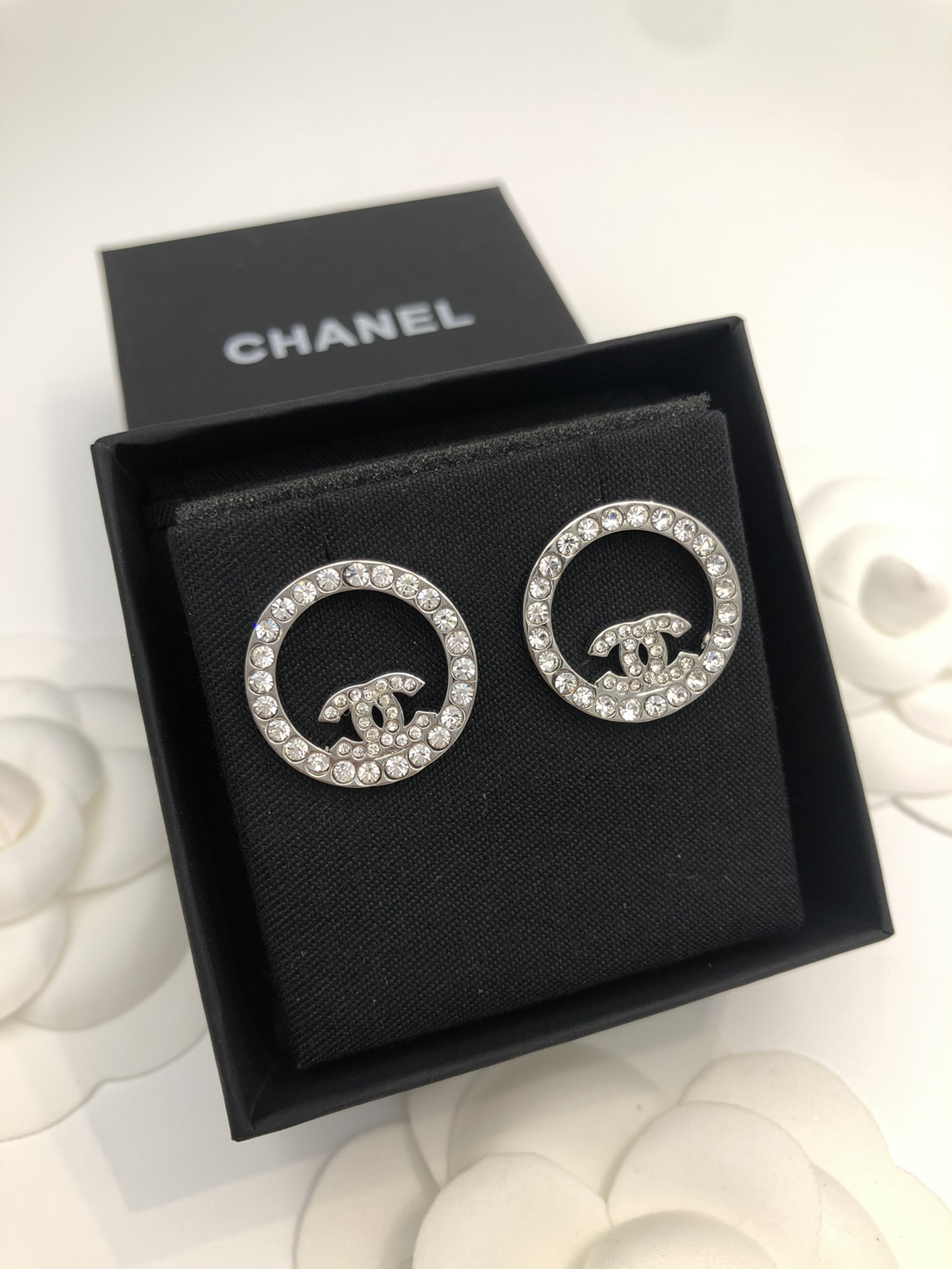 Ch**el Round Stud Earrings Silver For Women