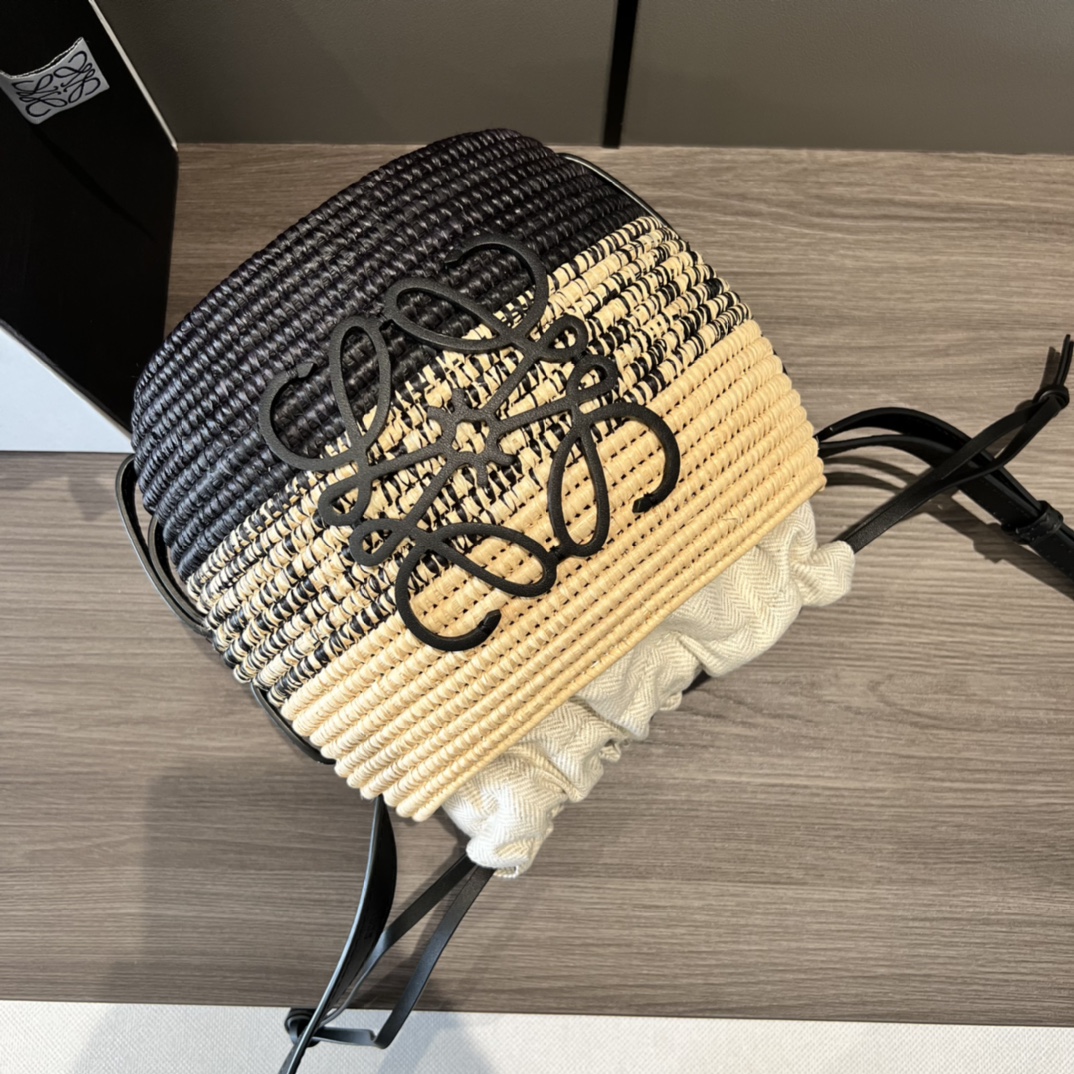 L0ew* Beehive Basket Bag Beige/Black For Women 7.9in / 20cm