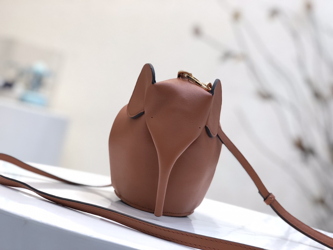 L0ew* Elephant Bag Black/Brown For Women 7.1in / 18cm