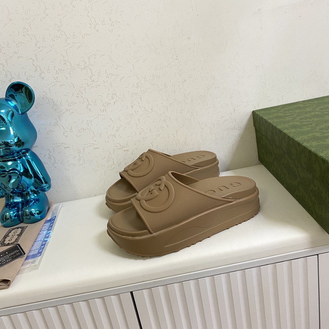 Gvc*1 Interlocking G Slide Sandal Green For Men 692380 JF000 3727