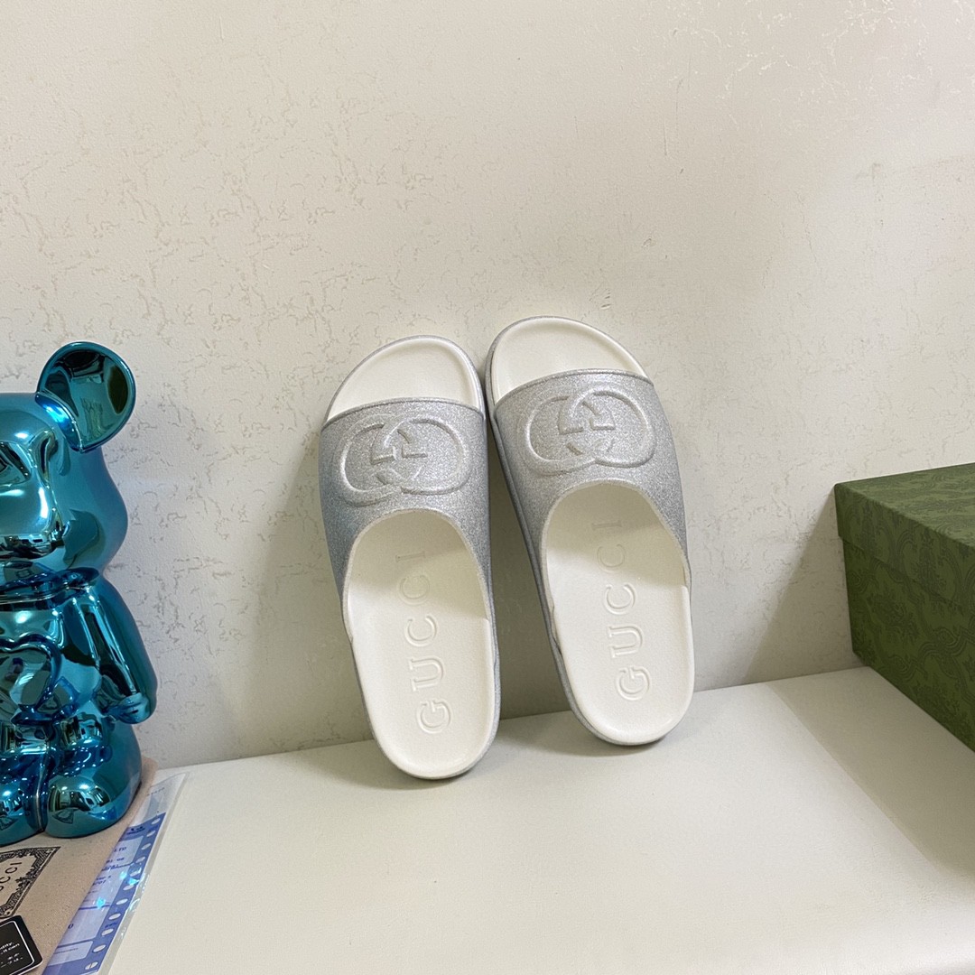 Gvc*1 Interlocking G Slide Sandal Silver For Men