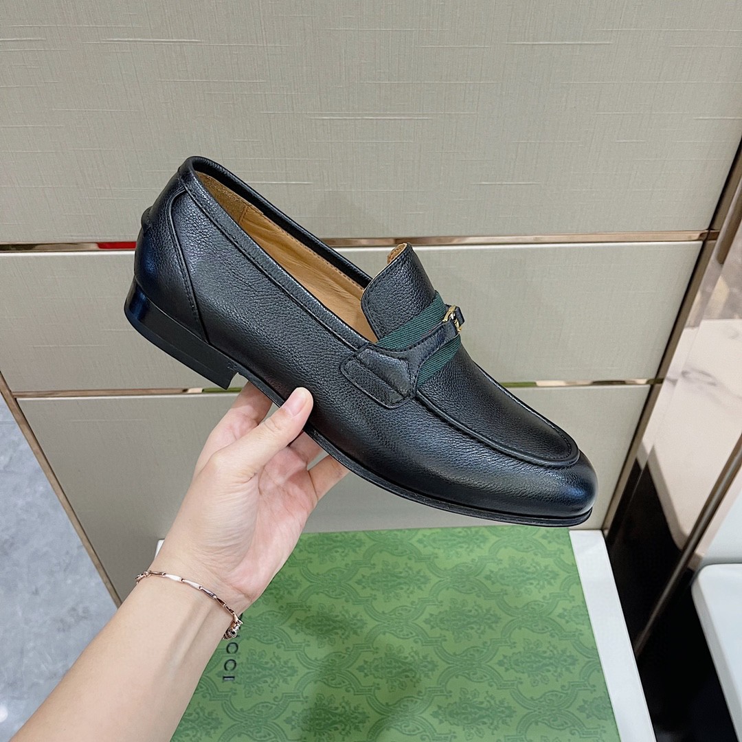 Gvc*1 Loafer With Interlocking G Black For Men