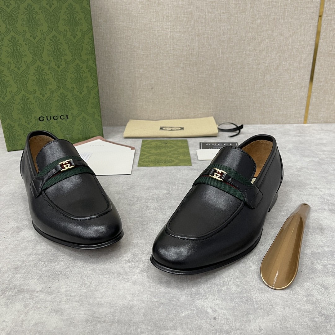 Gvc*1 Loafer With Interlocking G Black For Men