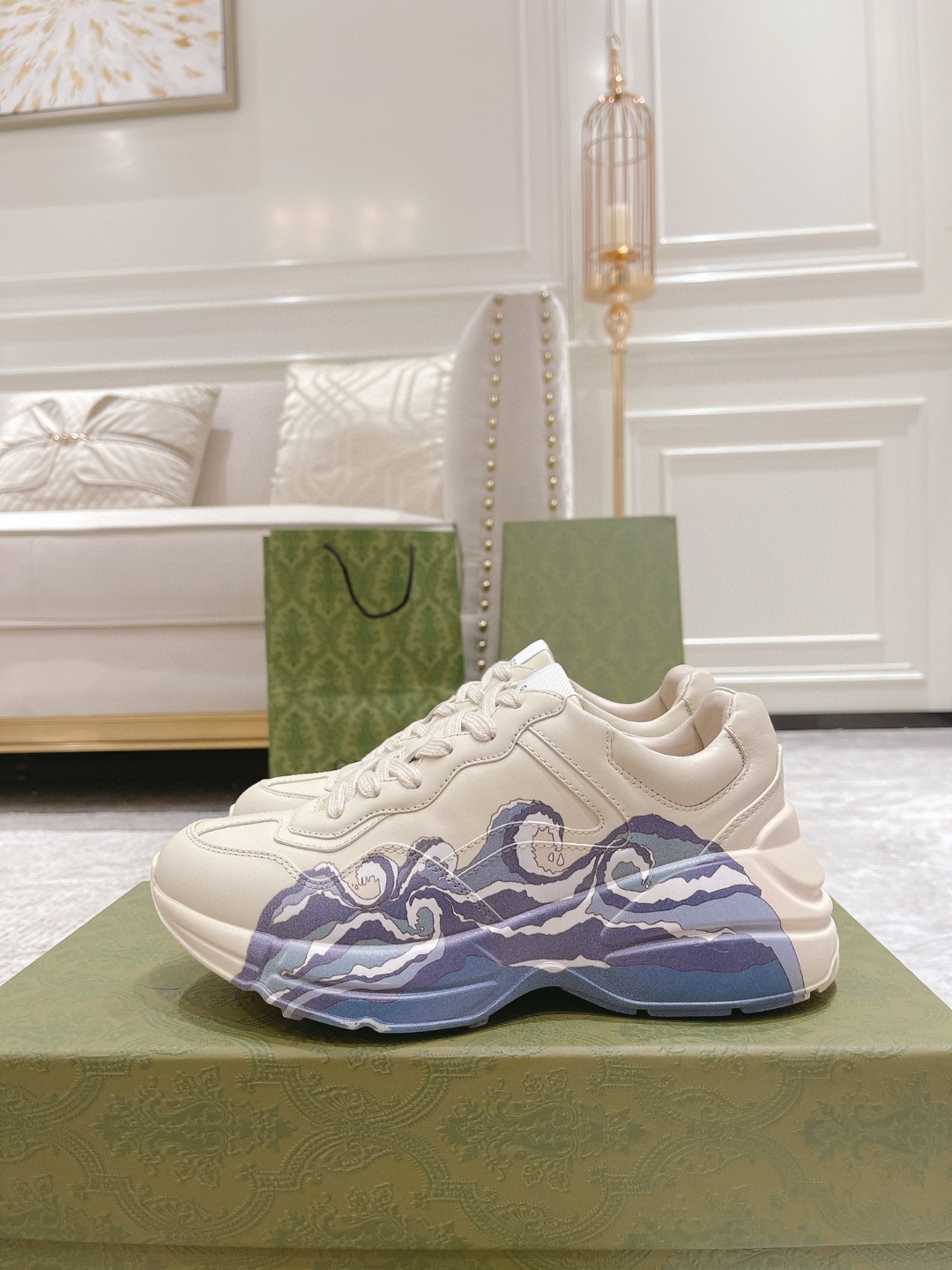 Gvc*1 Rhyton Sneaker With Wave White For Men 576052-DRW00-9522