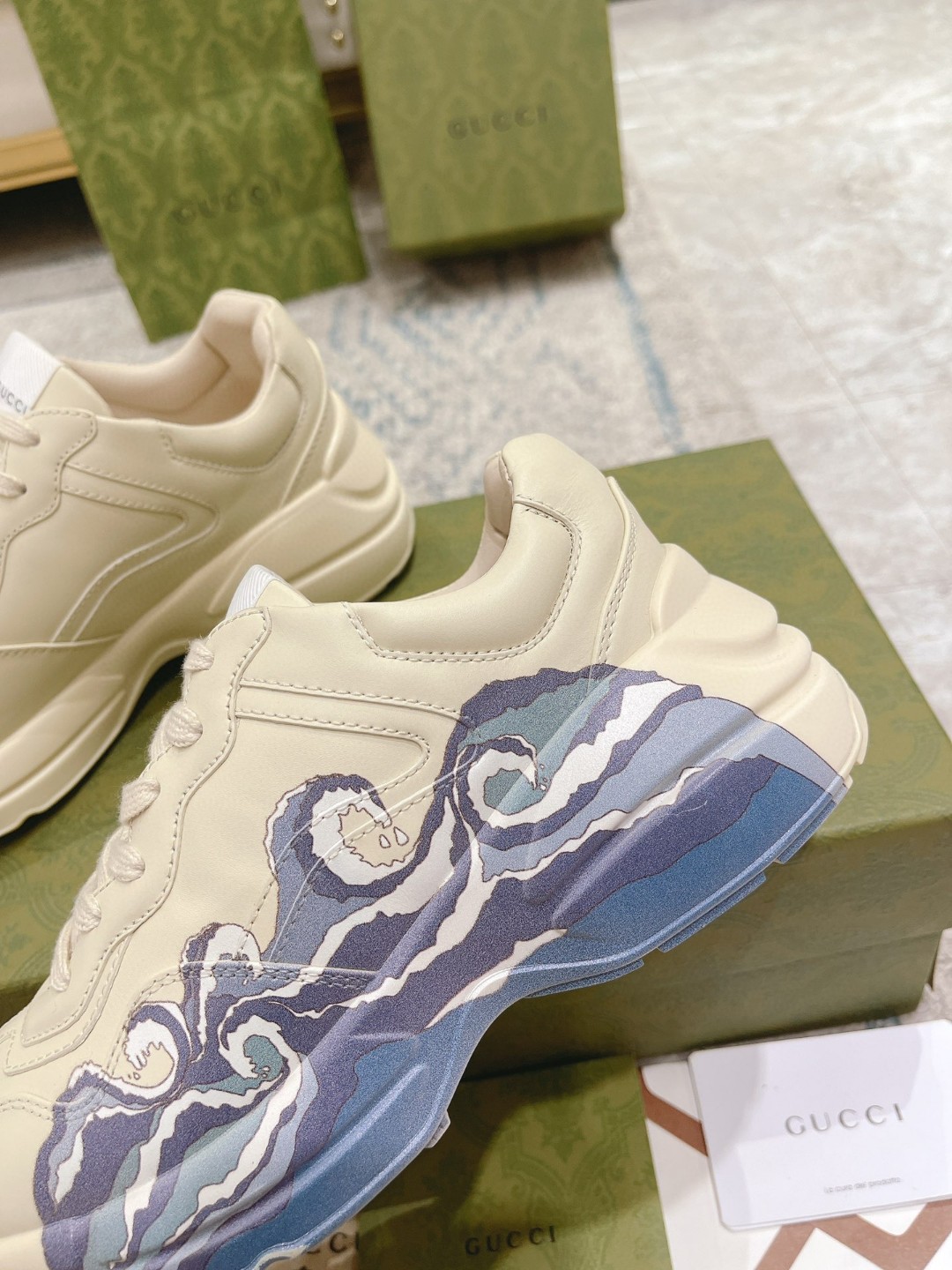 Gvc*1 Rhyton Sneaker With Wave White For Men 576052-DRW00-9522