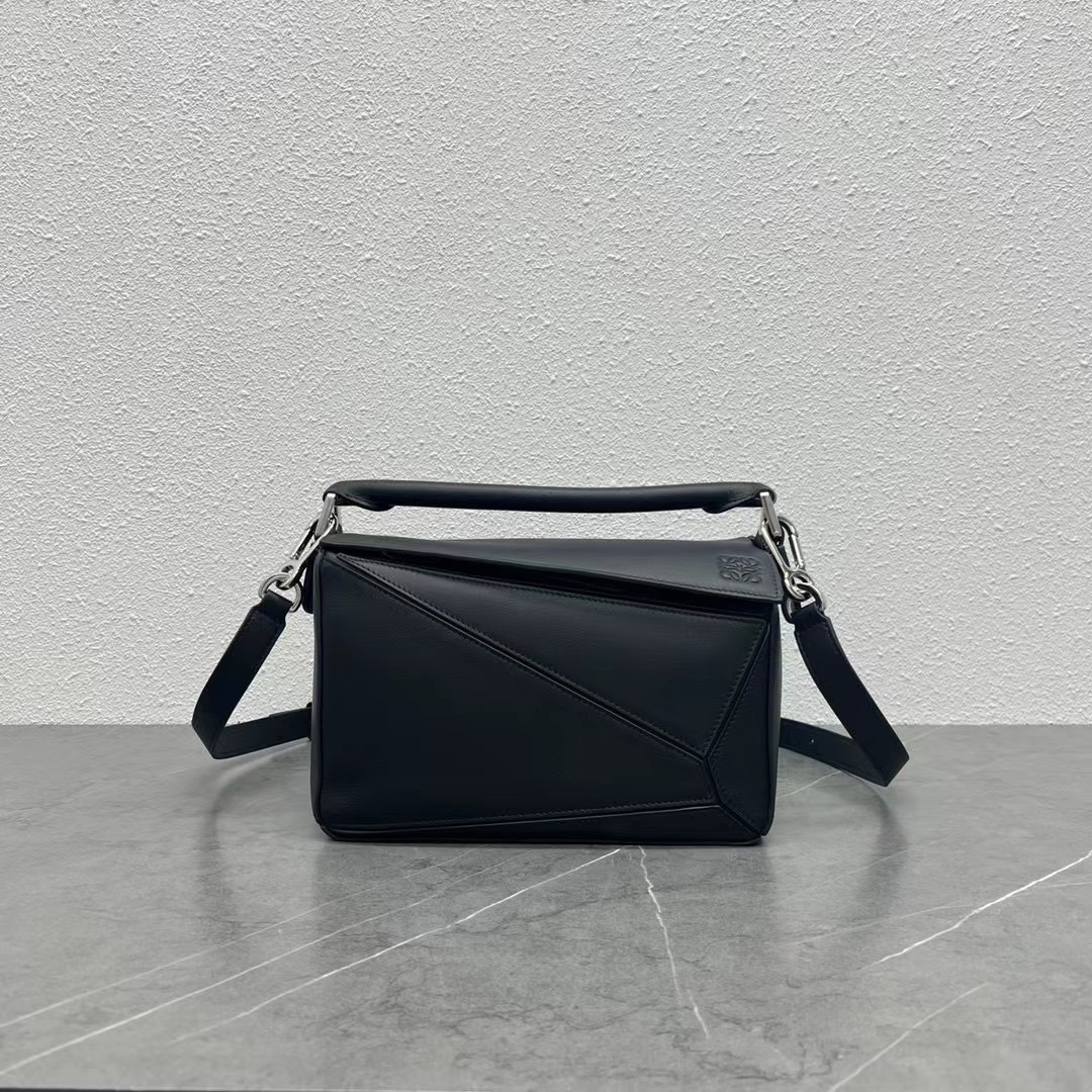 L0ew* Small Puzzle Bag Black For Women 9.4in / 24cm 322.30.S21