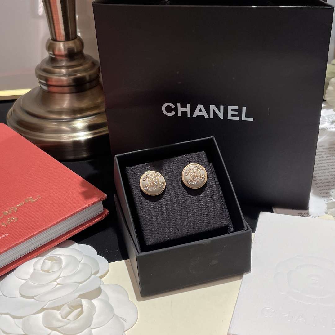 Ch**el CC Round Earrings White For Women