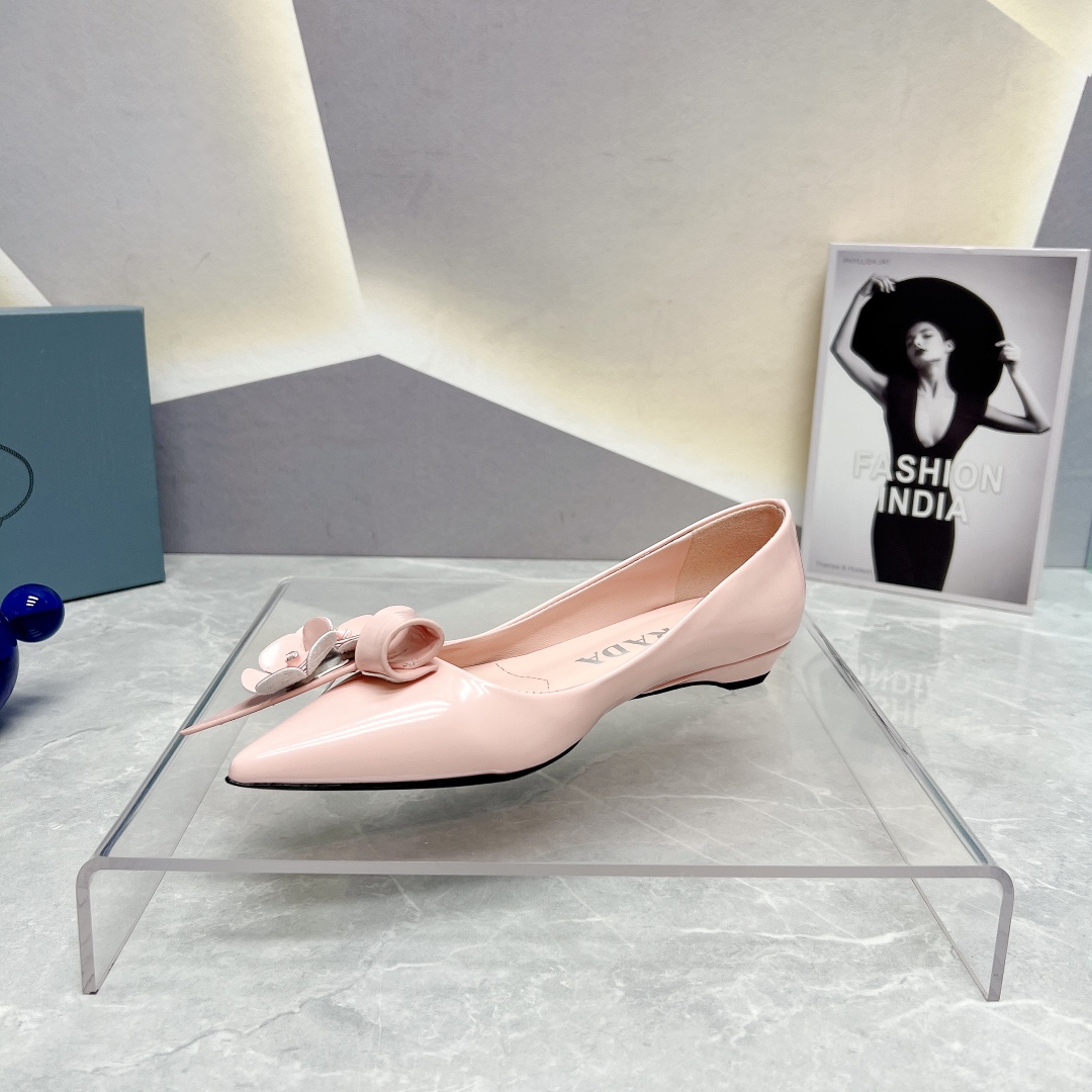 Pra*a Patent Pumps Pink For Women