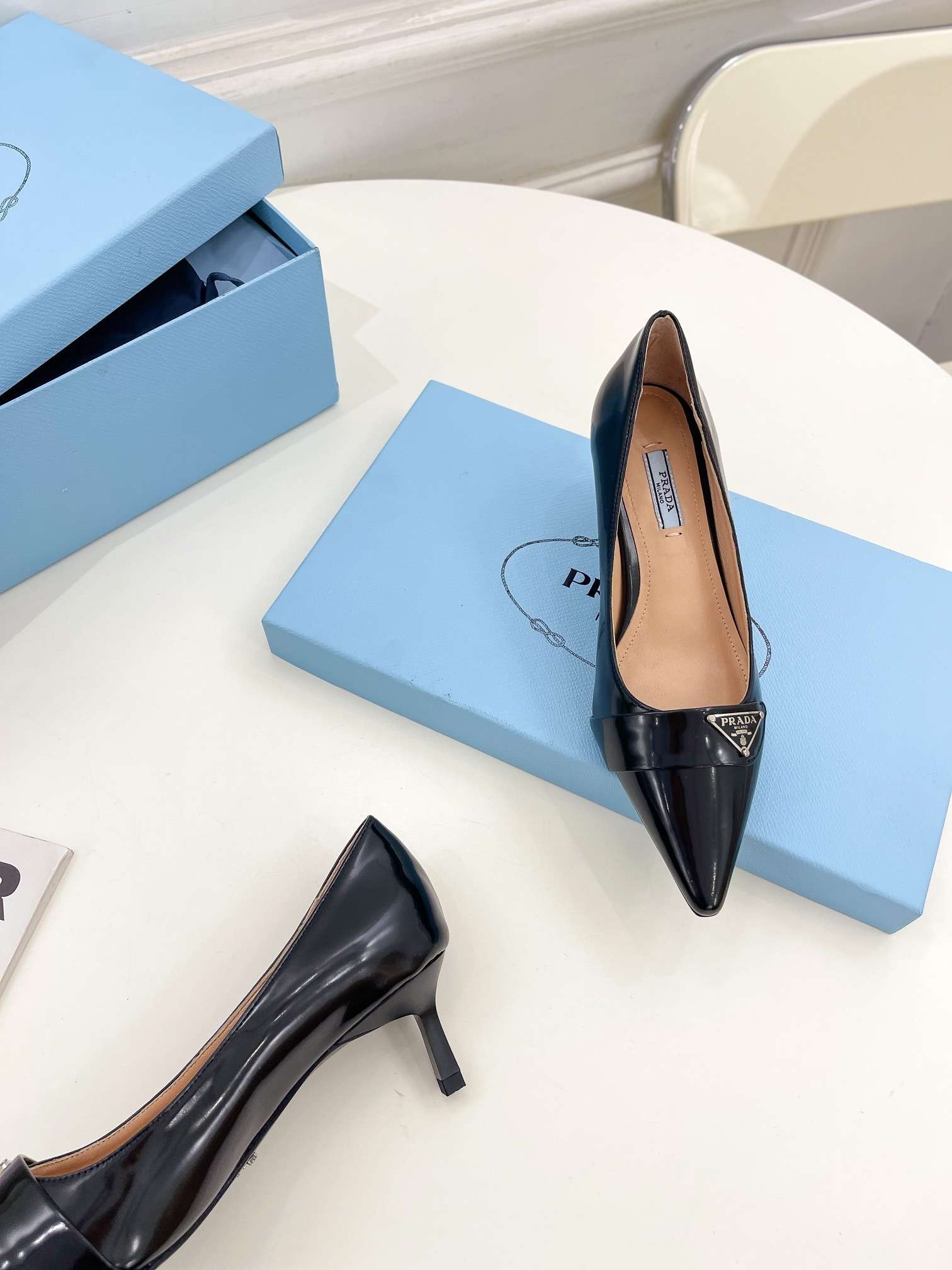 Pra*a Soft Pointed Heel Pumps Black For Women