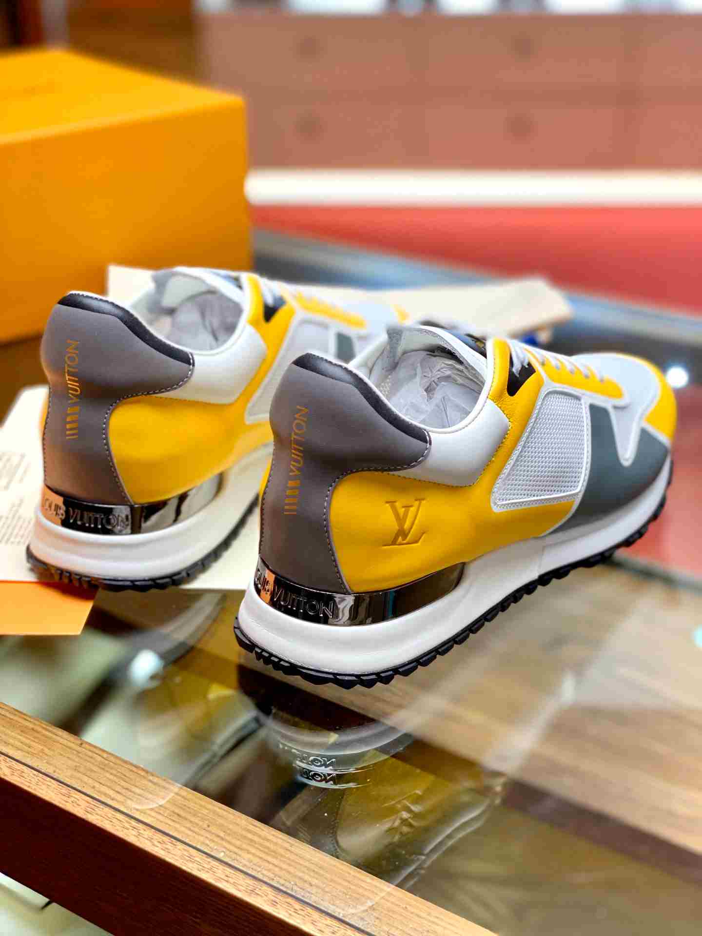 L0vis Vvtt0n Run Away Sneaker Yellow For Men