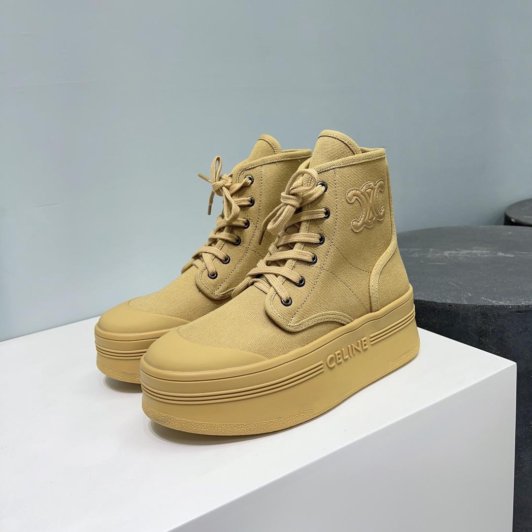 Ce1i*e Block With Triomphe Patch In Canvas Beige For Women