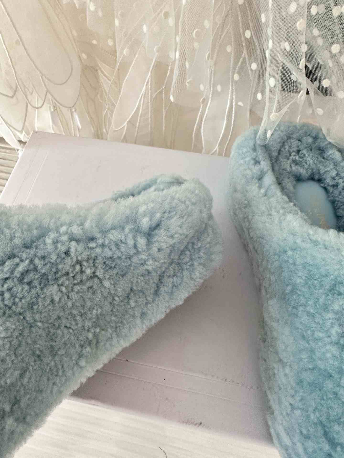 Ce1i*e Ce1i*e Fur Mule In Shearling Blue For Women