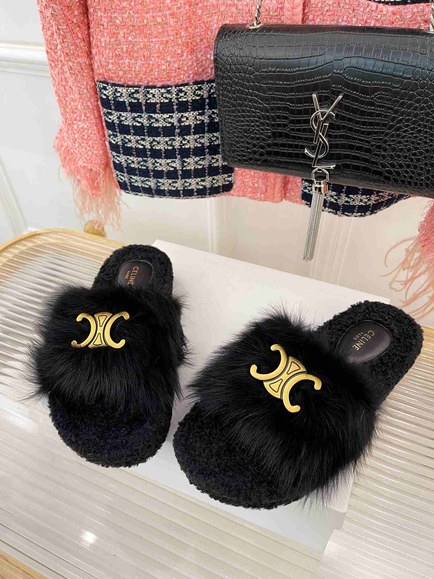 Ce1i*e Clea Triomphe Slide With Fur Black For Women