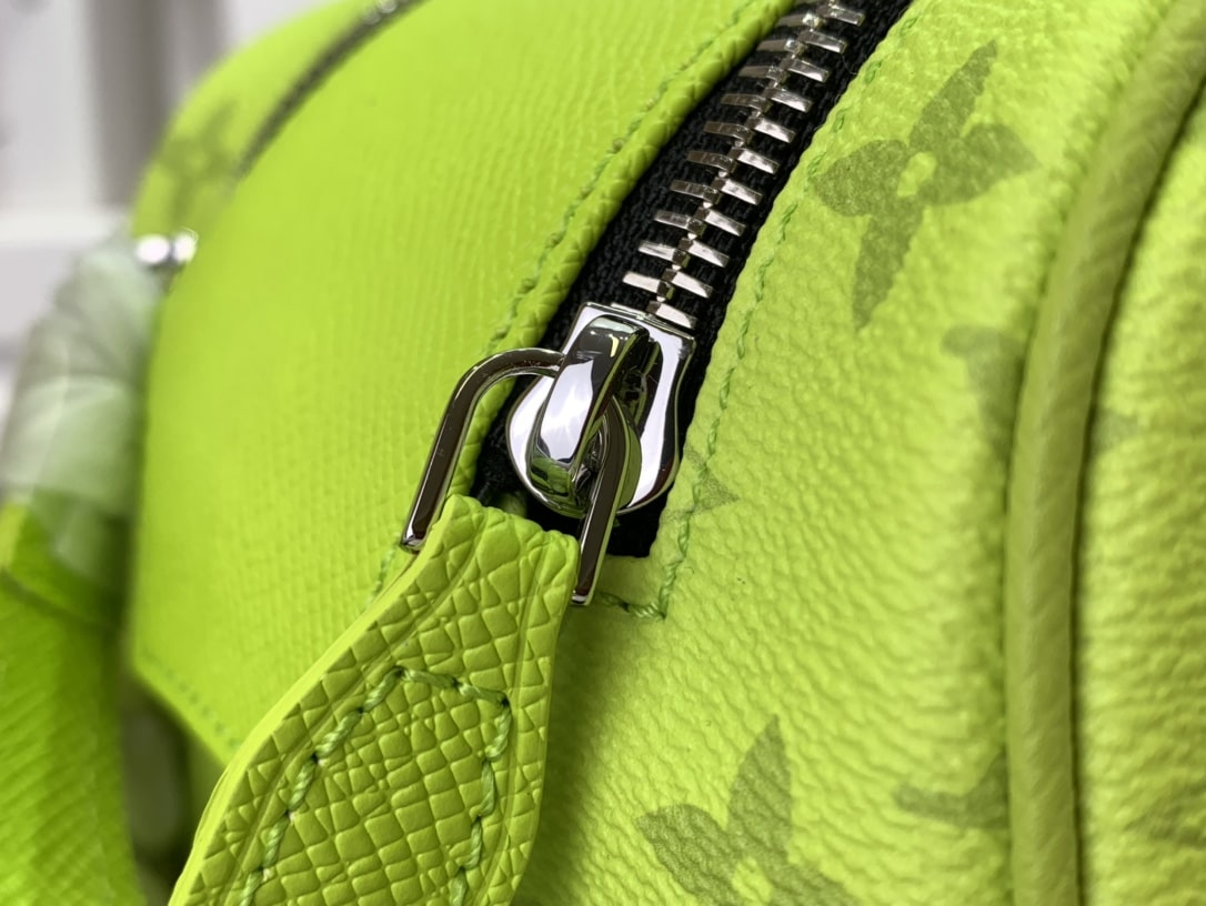 Dopp Kit Light Green 28cm/ 11 in